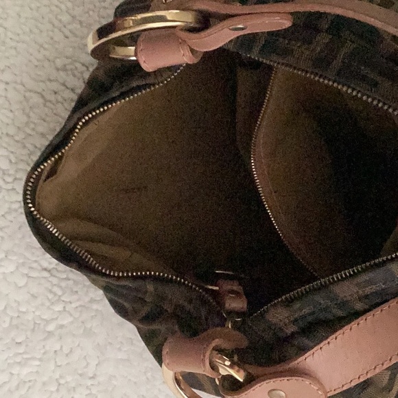 Authentic Vintage Fendi Zucca Chef shoulder bag 🤎🖤 - Picture 6 of 12